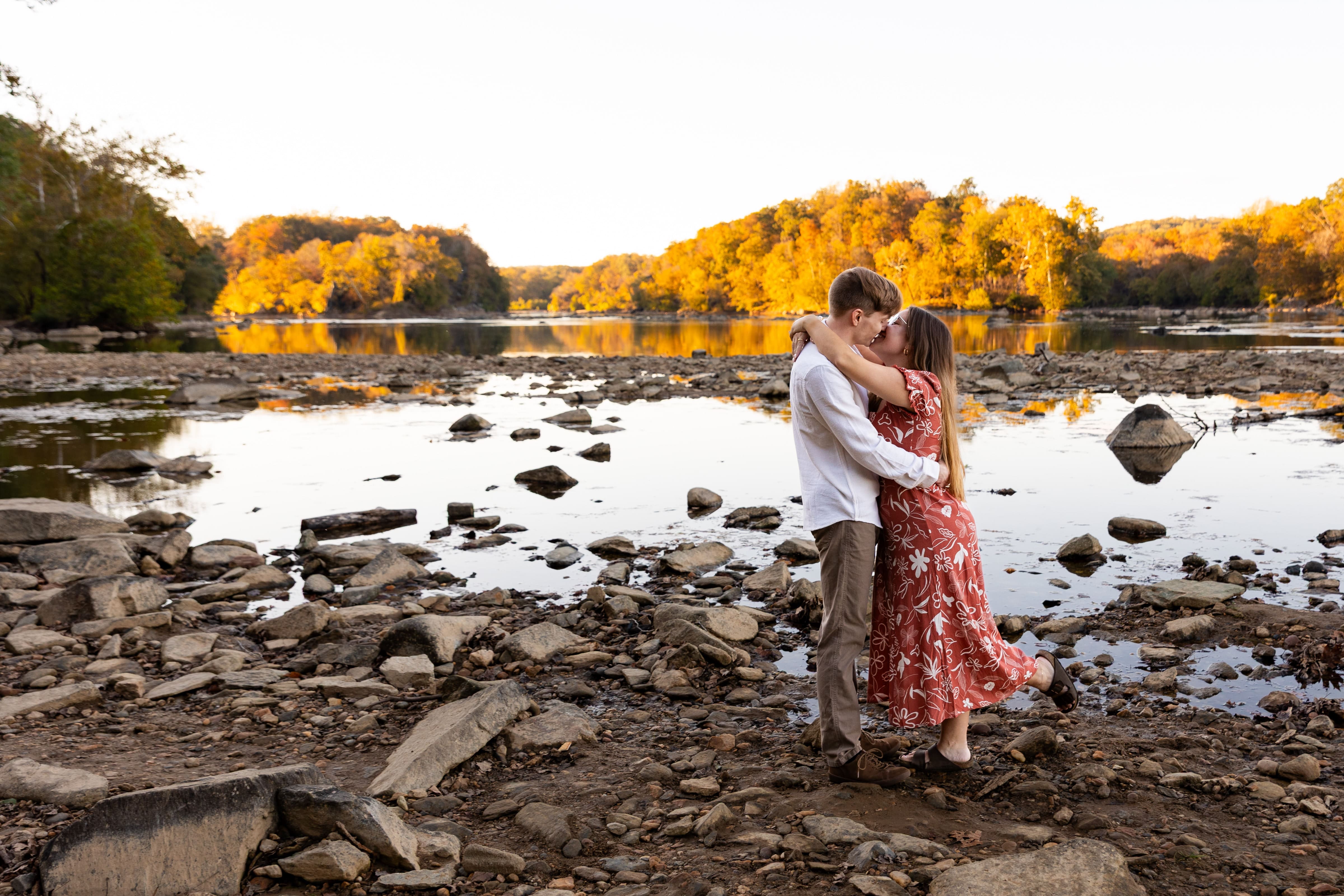 Scott’s Run engagement session scenic Potomac River