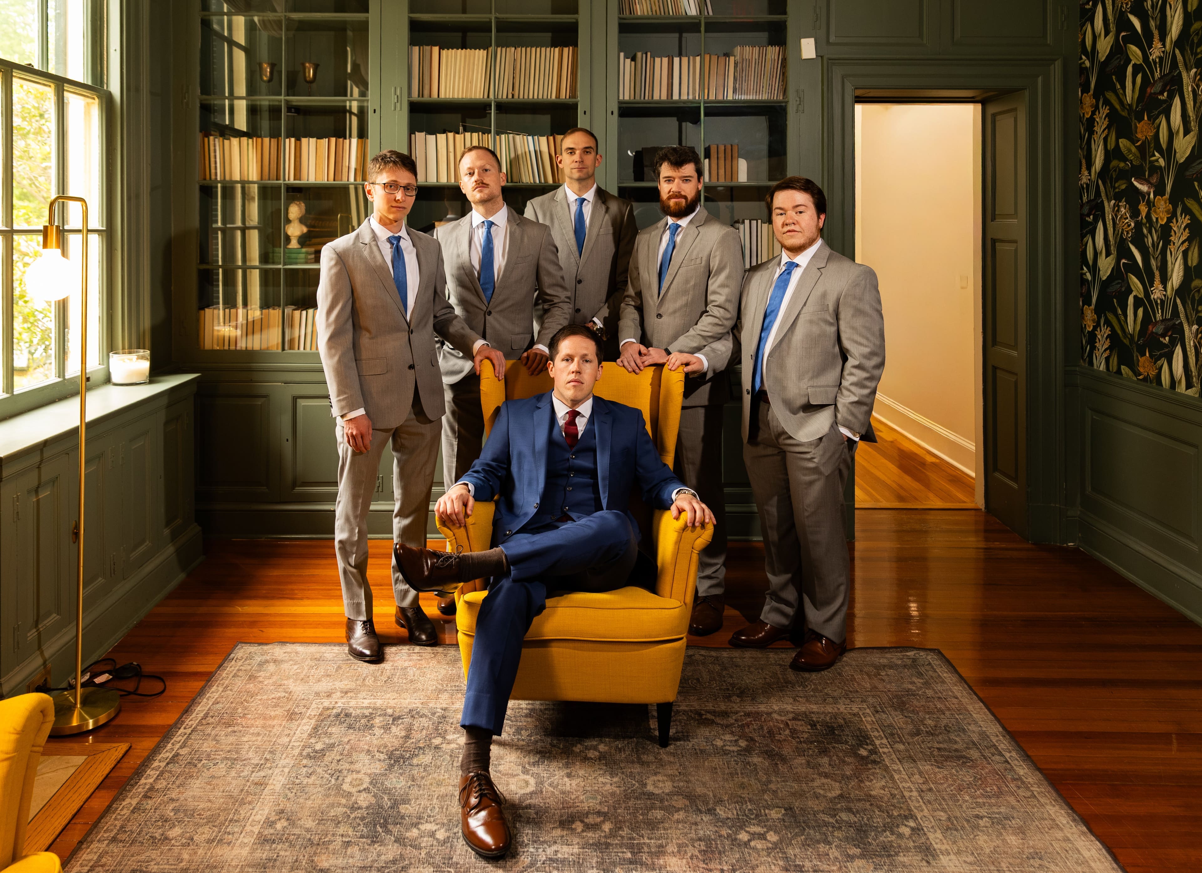 groomsmen mob photo
