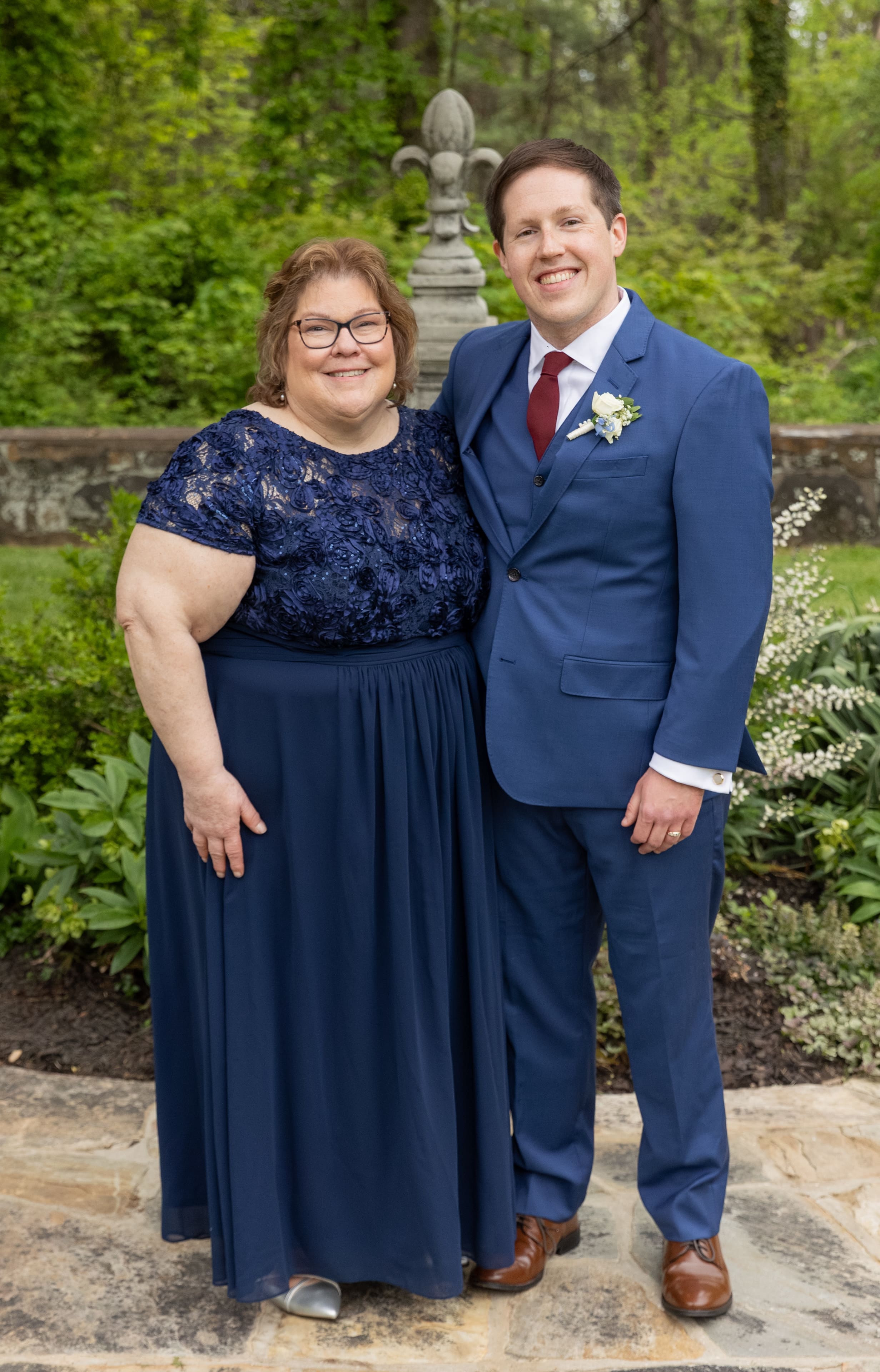 groom and mom