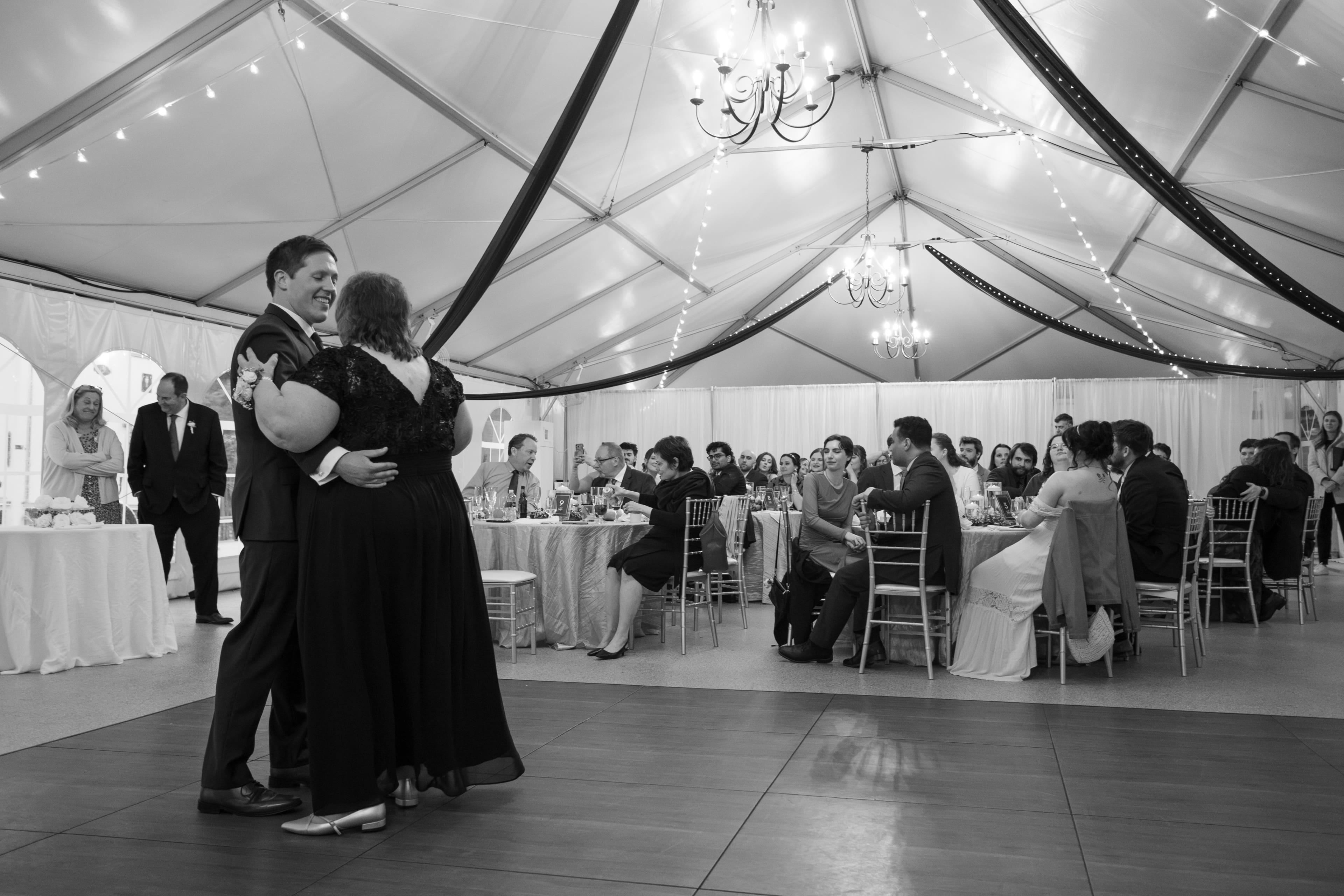 groom and mother dancing rust manor